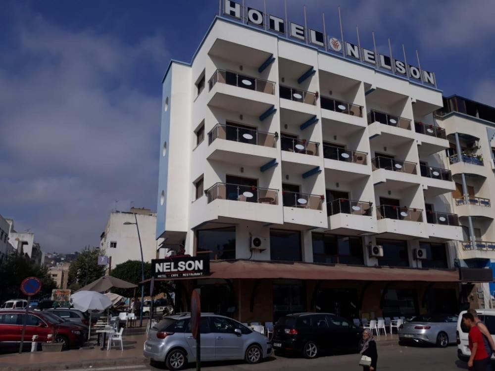 Hotel Nelson M'Diq Bagian luar foto